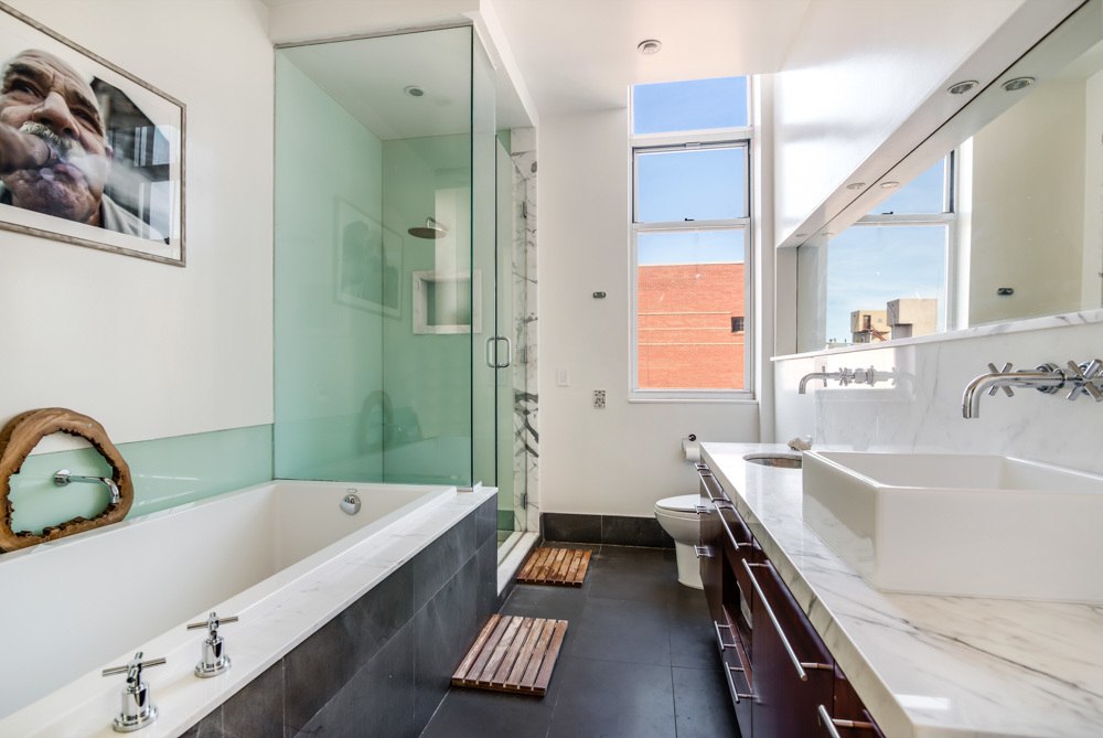 60 Broadway, Unit 4D Brooklyn, NY 11249 - Photo 4 of 5