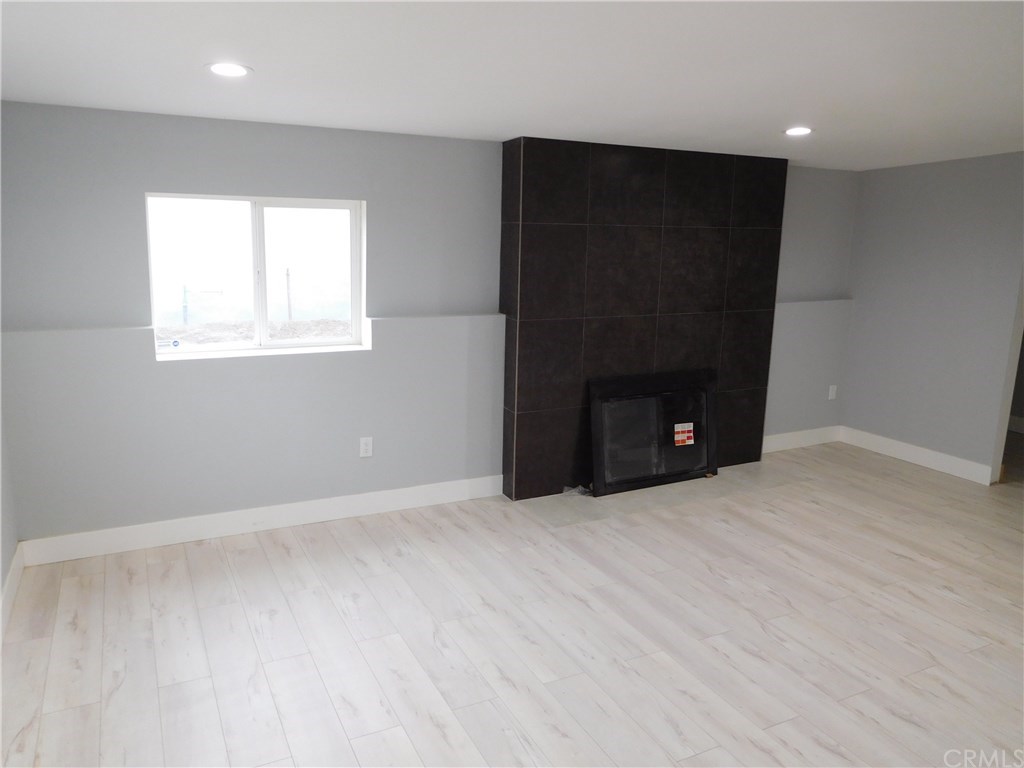 1584 Oak Grove Place Los Angeles, CA 90041 - Photo 25 of 36 Large master bedroom !!