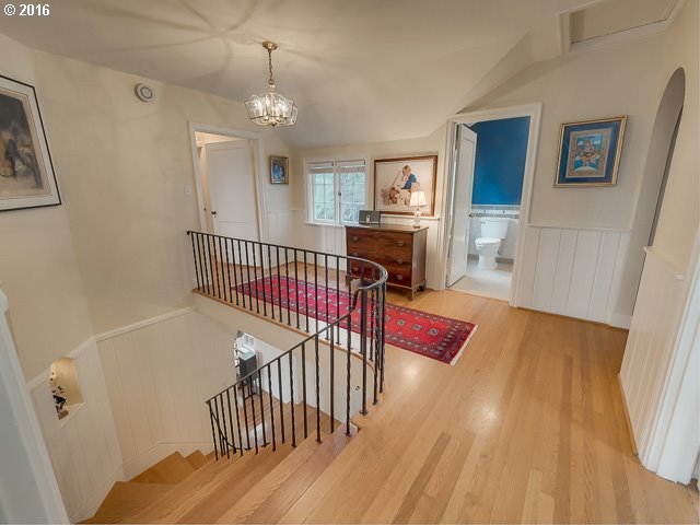 2832 Northwest Cumberland Road Portland, OR 97210 - Photo 14 of 30 Gallery Image 14