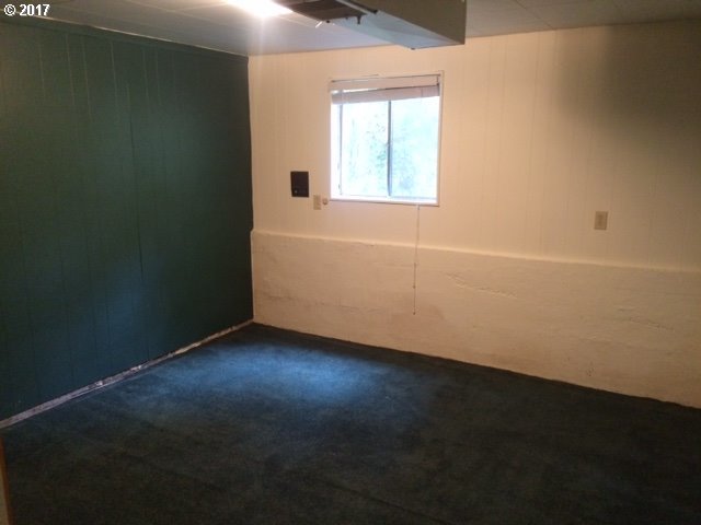 4311 Southwest Freeman Street Portland, OR 97219 - Photo 22 of 26 Gallery Image 22