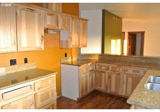 176 Peppermill Road Kelso, WA 98626 - Photo 12 of 16 Gallery Image 12