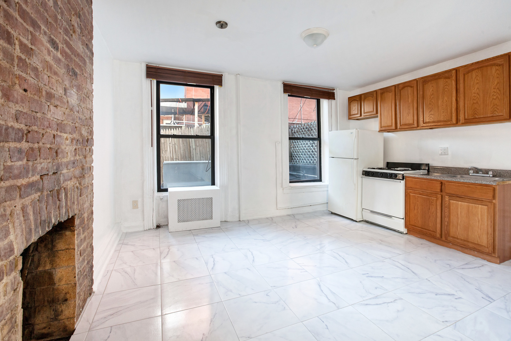 258 East 33rd Street, Unit 1 Manhattan, NY 10016 - Photo 3 of 4