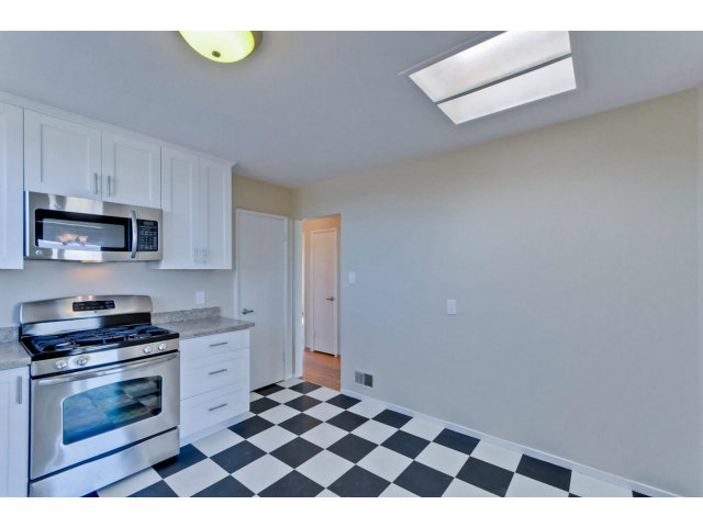 293 Palisades Drive Daly City, CA 94015 - Photo 10 of 25