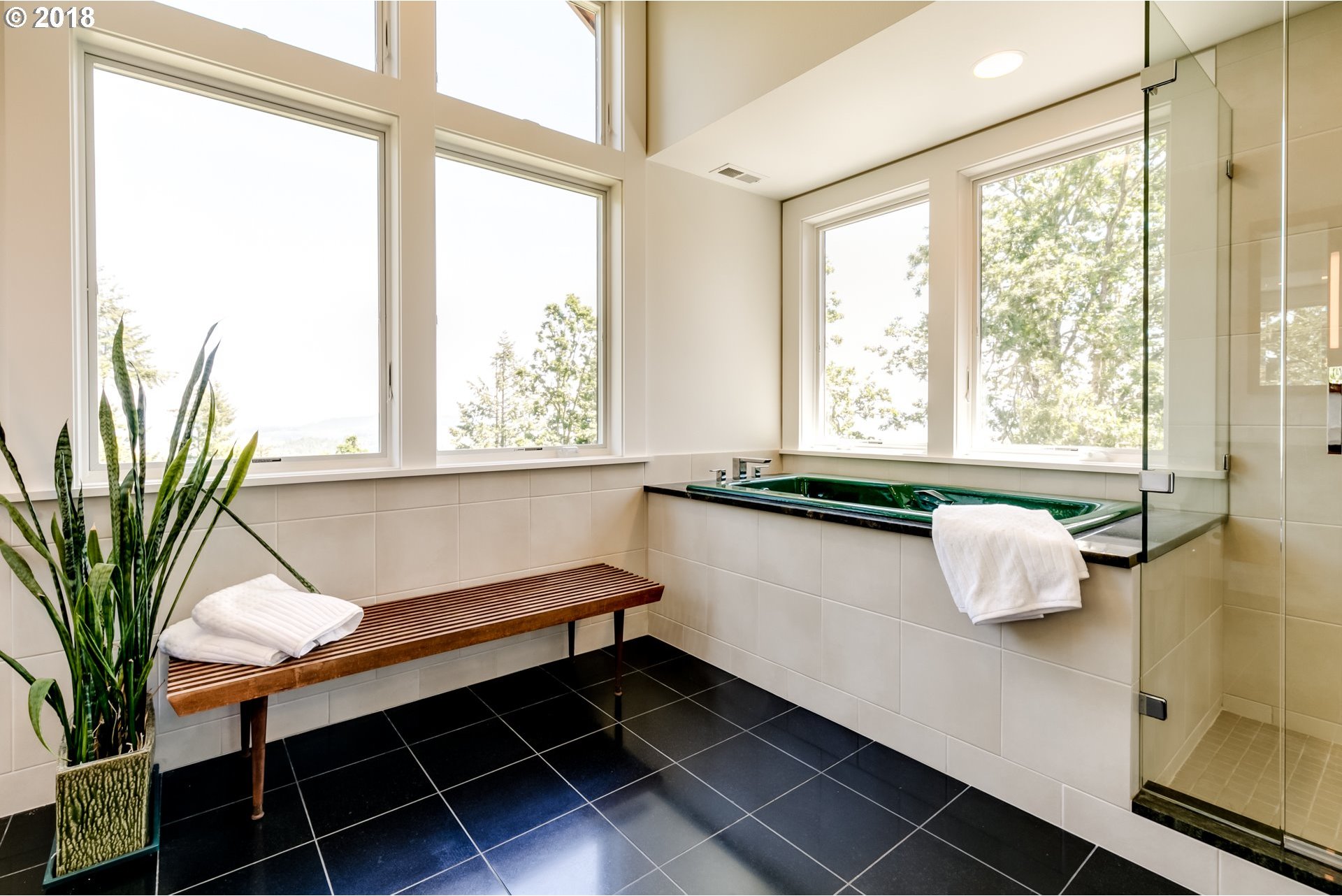 85280 Ridge Top Drive Eugene, OR 97405 - Photo 15 of 32