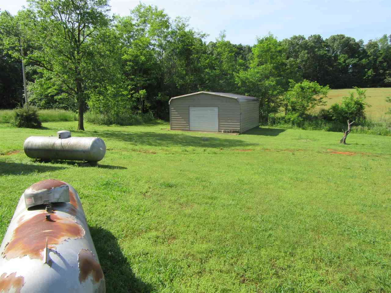 12150 Clifton Road Savannah, TN 38372 - Photo 11 of 13 Gallery Image 11