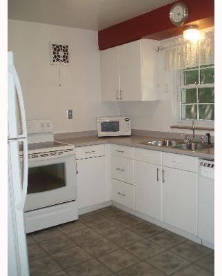 254 Cascade Road Forest Hills, PA 15221 - Photo 5 of 8 Gallery Image 5