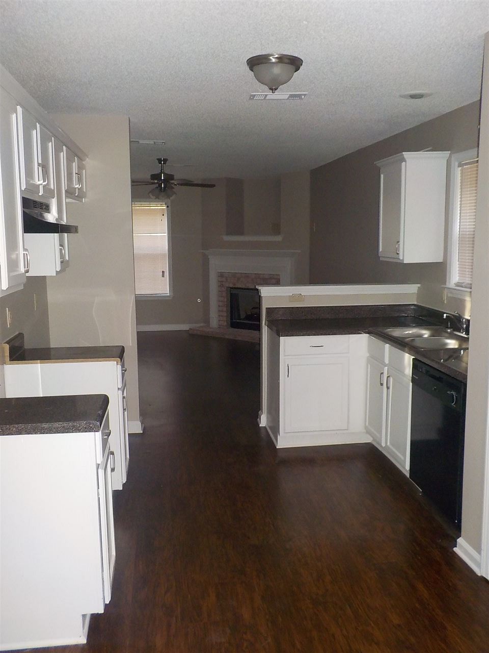 10140 Cameron Ridge Trail Memphis, TN 38016 - Photo 8 of 13 Gallery Image 8