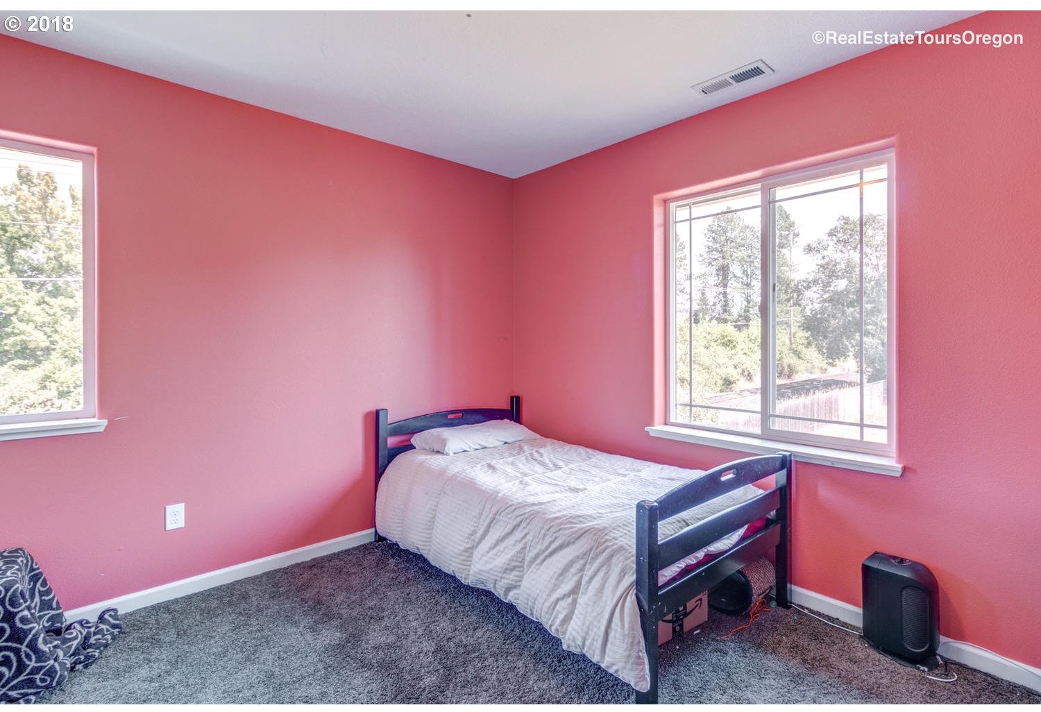 1560 North Davis Street Cornelius, OR 97113 - Photo 28 of 32