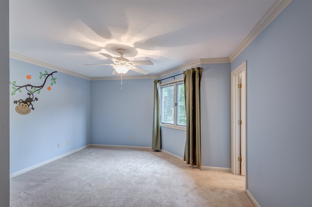 2044 Steeplebrook Drive Memphis, TN 38016 - Photo 18 of 25 Level 2 ~ Carpet (new in 2014) ~ Smooth Ceiling ~ Shared Bathroom ~ Ceiling fan