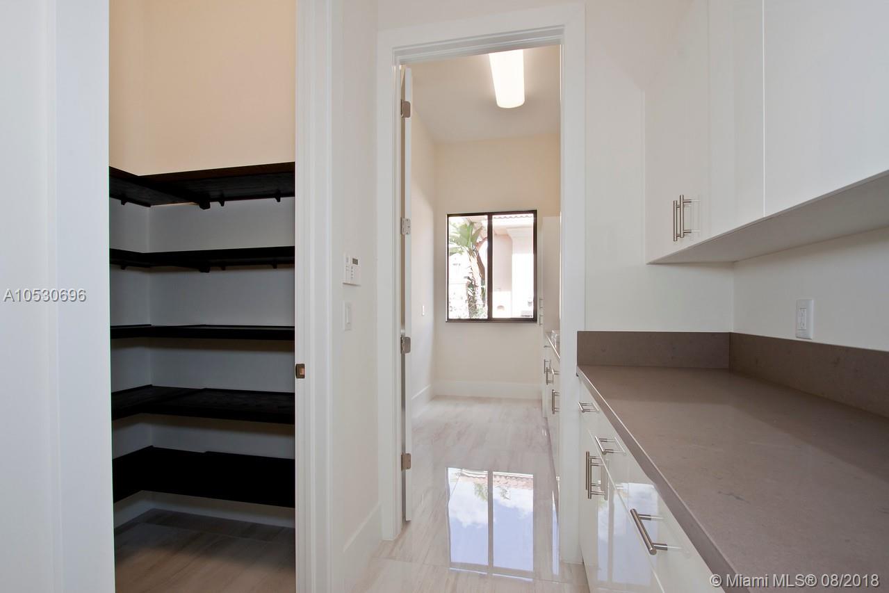 19014 Park Ridge Street Weston, FL 33332 - Photo 20 of 23 Gallery Image 20