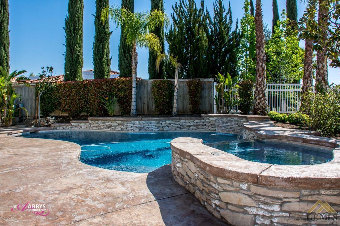 13407 Raphael Avenue Bakersfield, CA 93306 - Photo 32 of 40