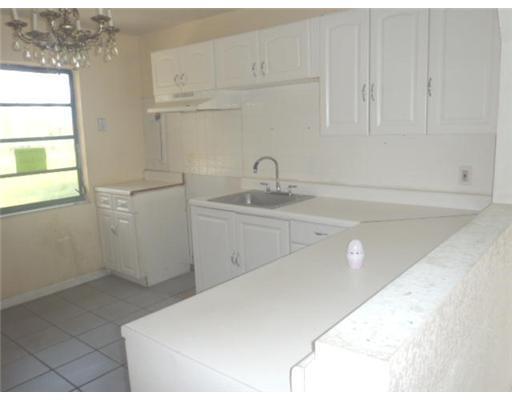 121 Allen Road Hollywood, FL 33023 - Photo 6 of 20