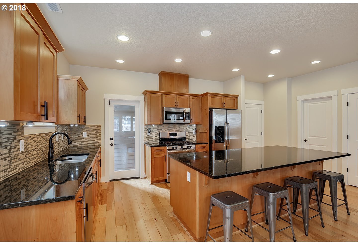 14374 Southwest Rancher Lane Beaverton, OR 97008 - Photo 15 of 32 Gallery Image 15