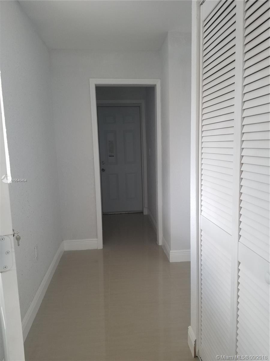 101 Southwest 48th Court Miami, FL 33134 - Photo 12 of 21