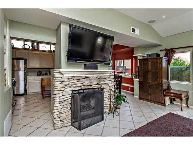 920 Gardena Road Encinitas, CA 92024 - Photo 25 of 25 Open floor plan and custom fireplace in the living room.