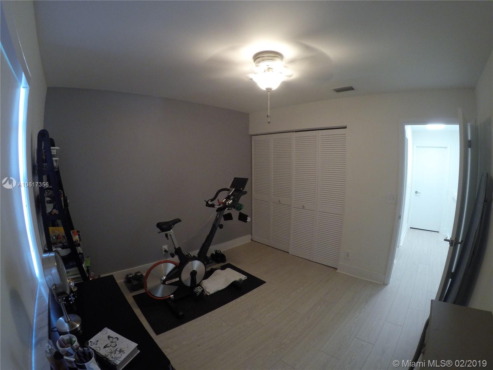 811 Southwest 178th Way Pembroke Pines, FL 33029 - Photo 31 of 51