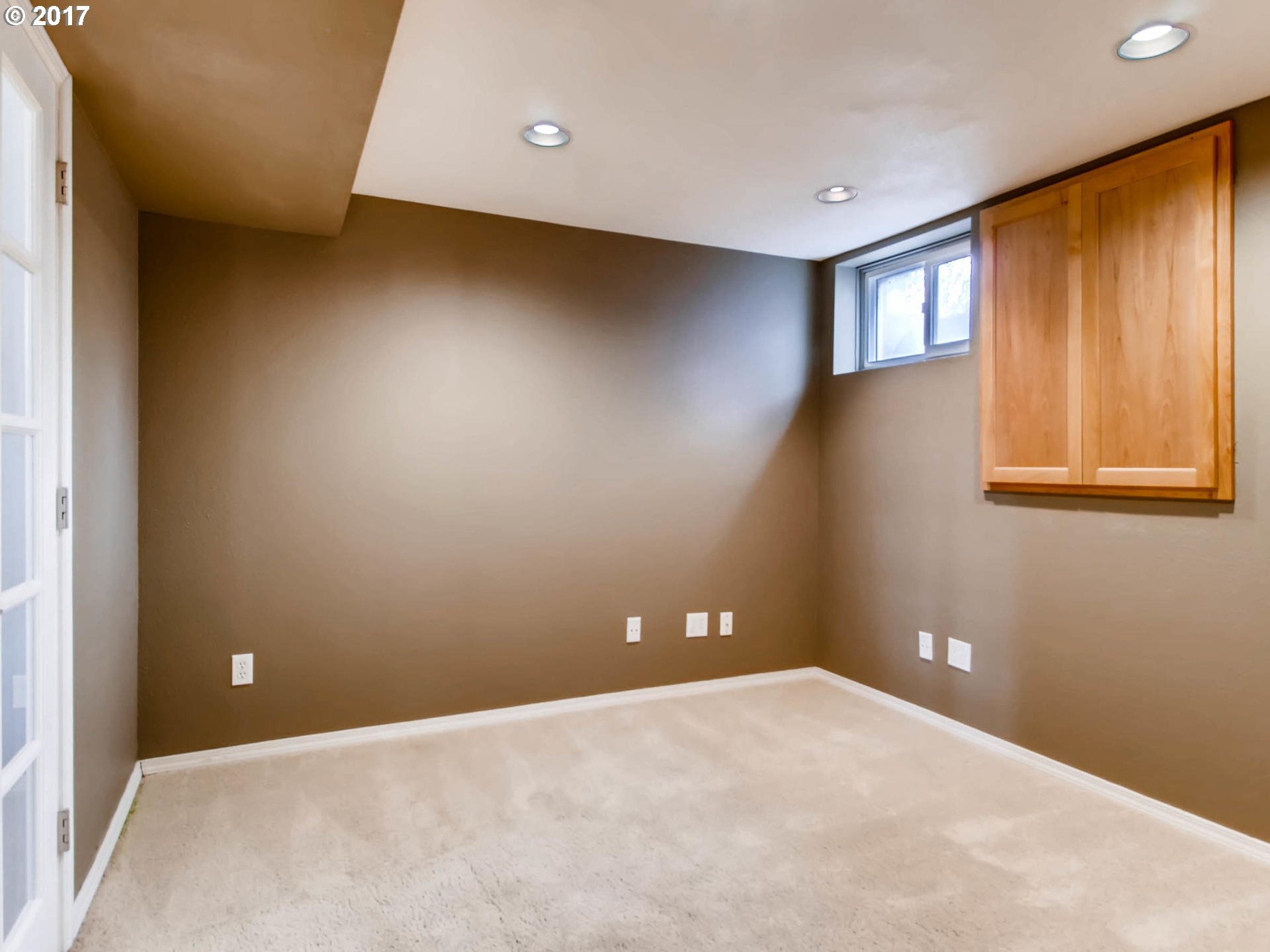 945 Southwest Troy Street Portland, OR 97219 - Photo 21 of 24 Gallery Image 21