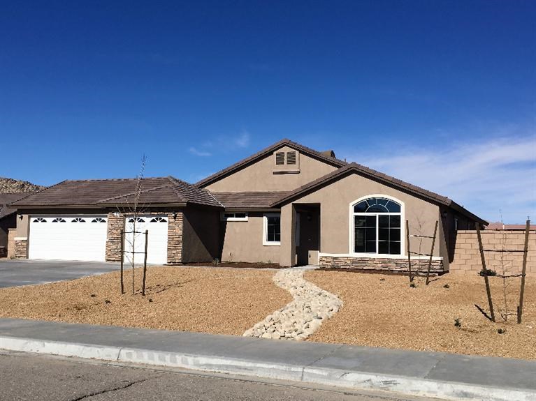 17880 Cabazon Road Apple Valley, CA 92307 - Photo 1 of 1