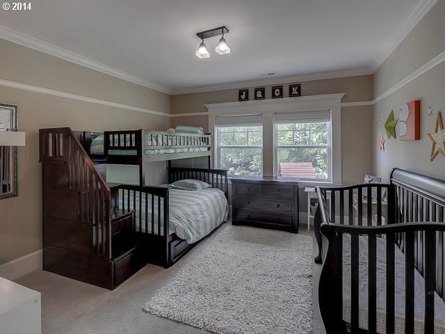 11537 South Riverwood Road Portland, OR 97219 - Photo 10 of 16 Gallery Image 10