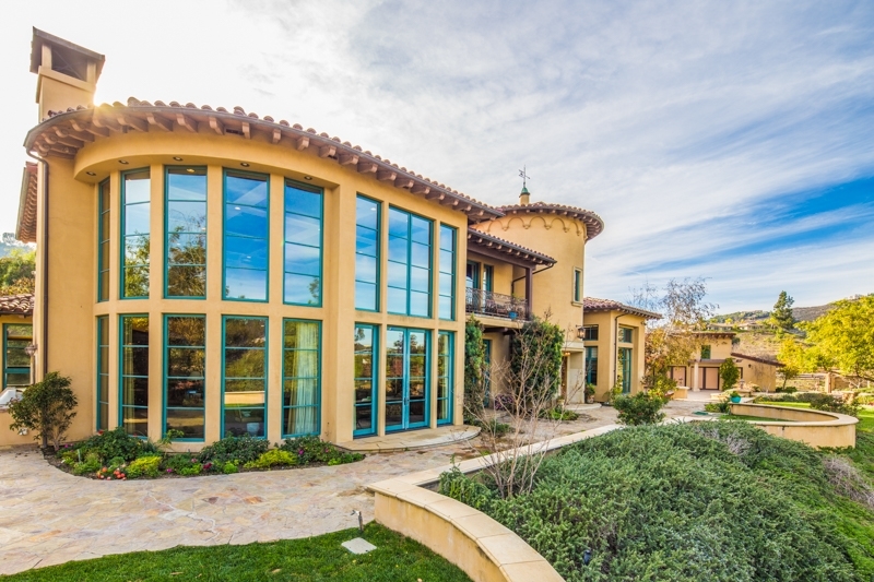 3030 North Twin Oaks Valley Road San Marcos, CA 92069 - Photo 3 of 25