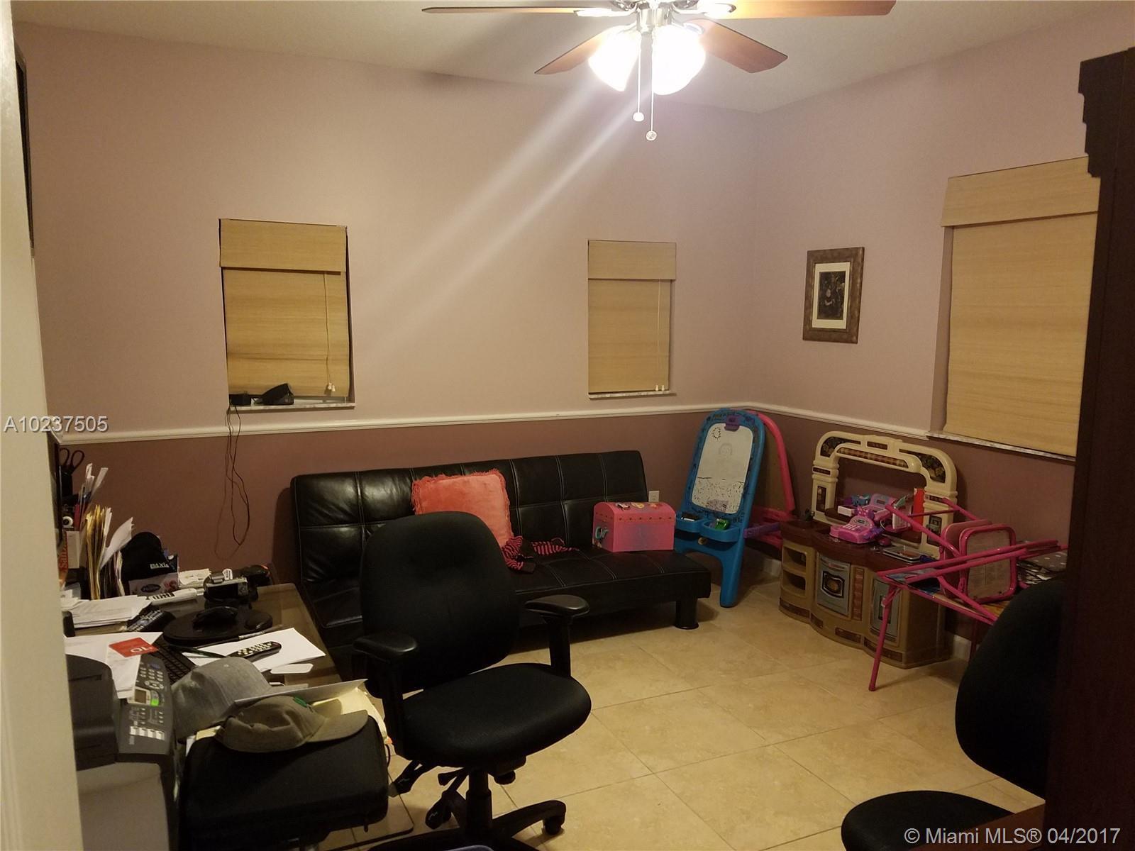 2725 Northeast 41st Road Homestead, FL 33033 - Photo 15 of 28 Gallery Image 15