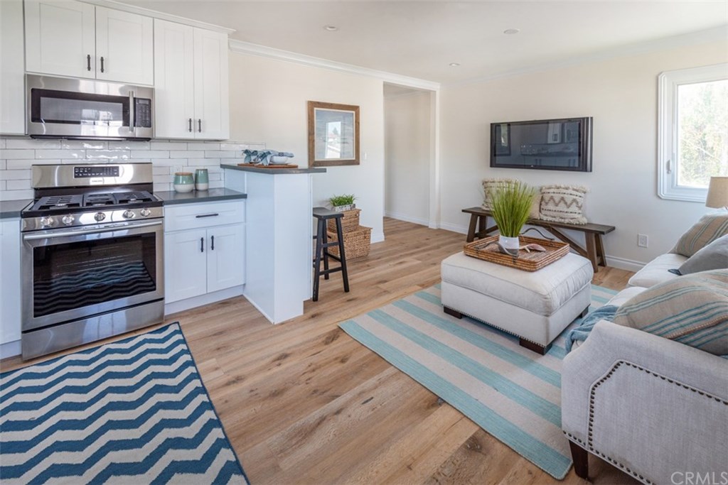 414 West Oak Avenue El Segundo, CA 90245 - Photo 58 of 64 Unit (ADU) 1 bed 1 bath