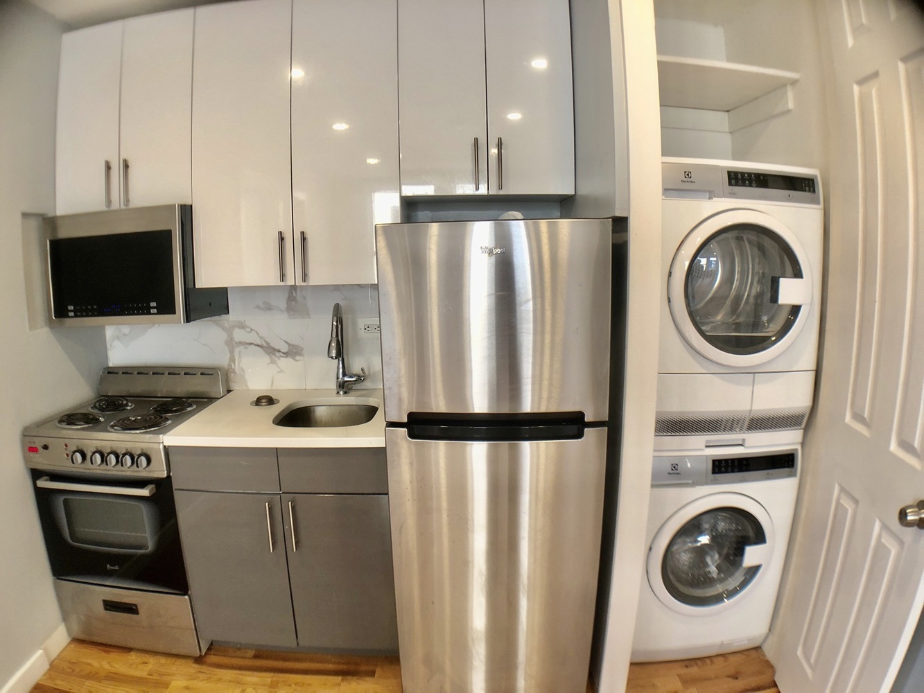 24 Thayer Street, Unit 3F Manhattan, NY 10040 - Photo 2 of 9