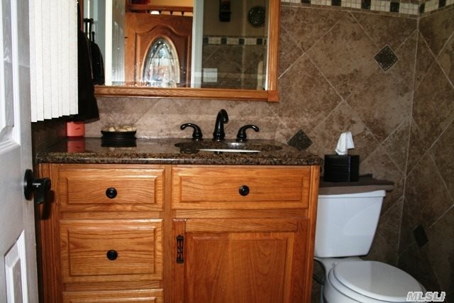 148 Nimbus Road Holbrook, NY 11741 - Photo 15 of 20 Gallery Image 15