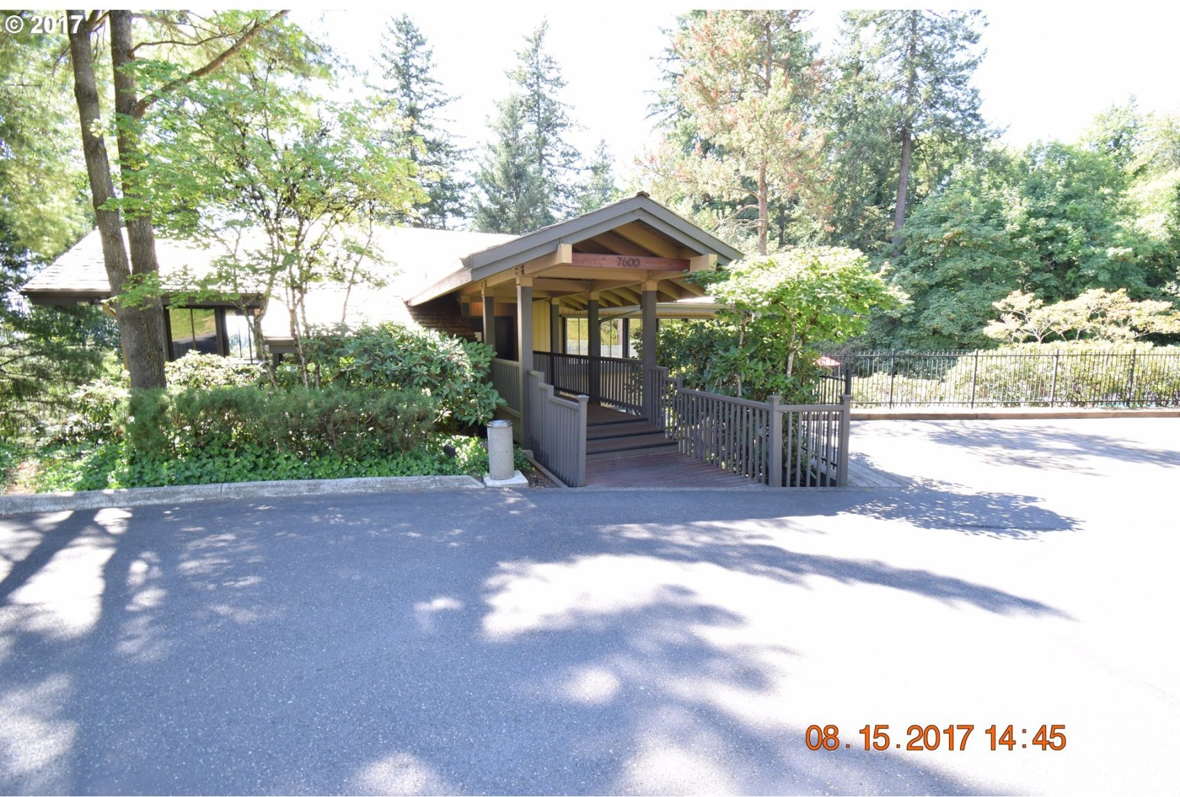 7726 Southwest Barnes Road, Unit C Portland, OR 97225 - Photo 10 of 22 Gallery Image 10