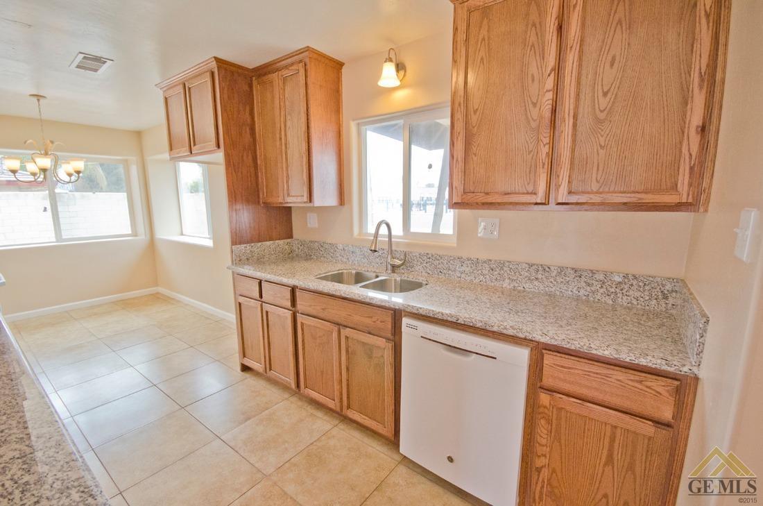 300 McKee Road Bakersfield, CA 93307 - Photo 11 of 34 Gallery Image 11