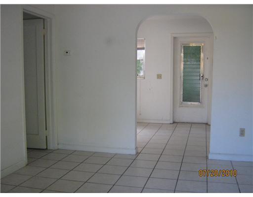 115 East Lantana Road Lantana, FL 33462 - Photo 3 of 4