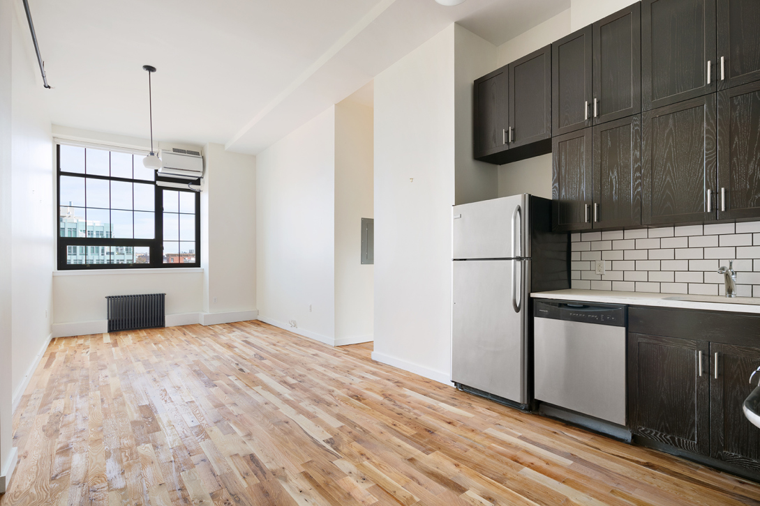 76 North 4th Street, Unit 322 Brooklyn, NY 11249 - Photo 2 of 10