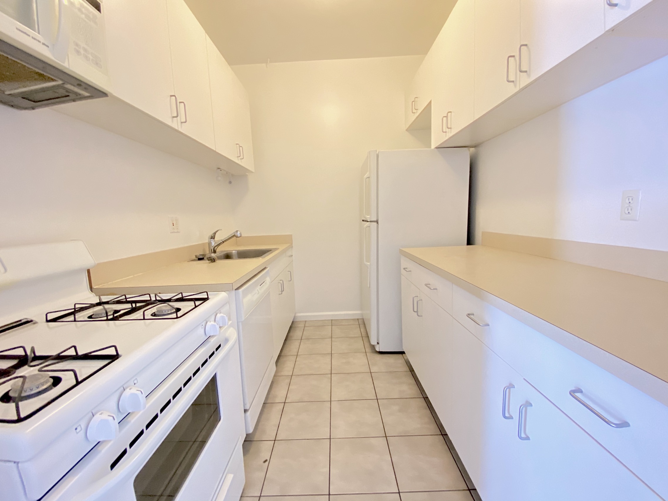 195 St James Place, Unit 3 Brooklyn, NY 11238 - Photo 6 of 10