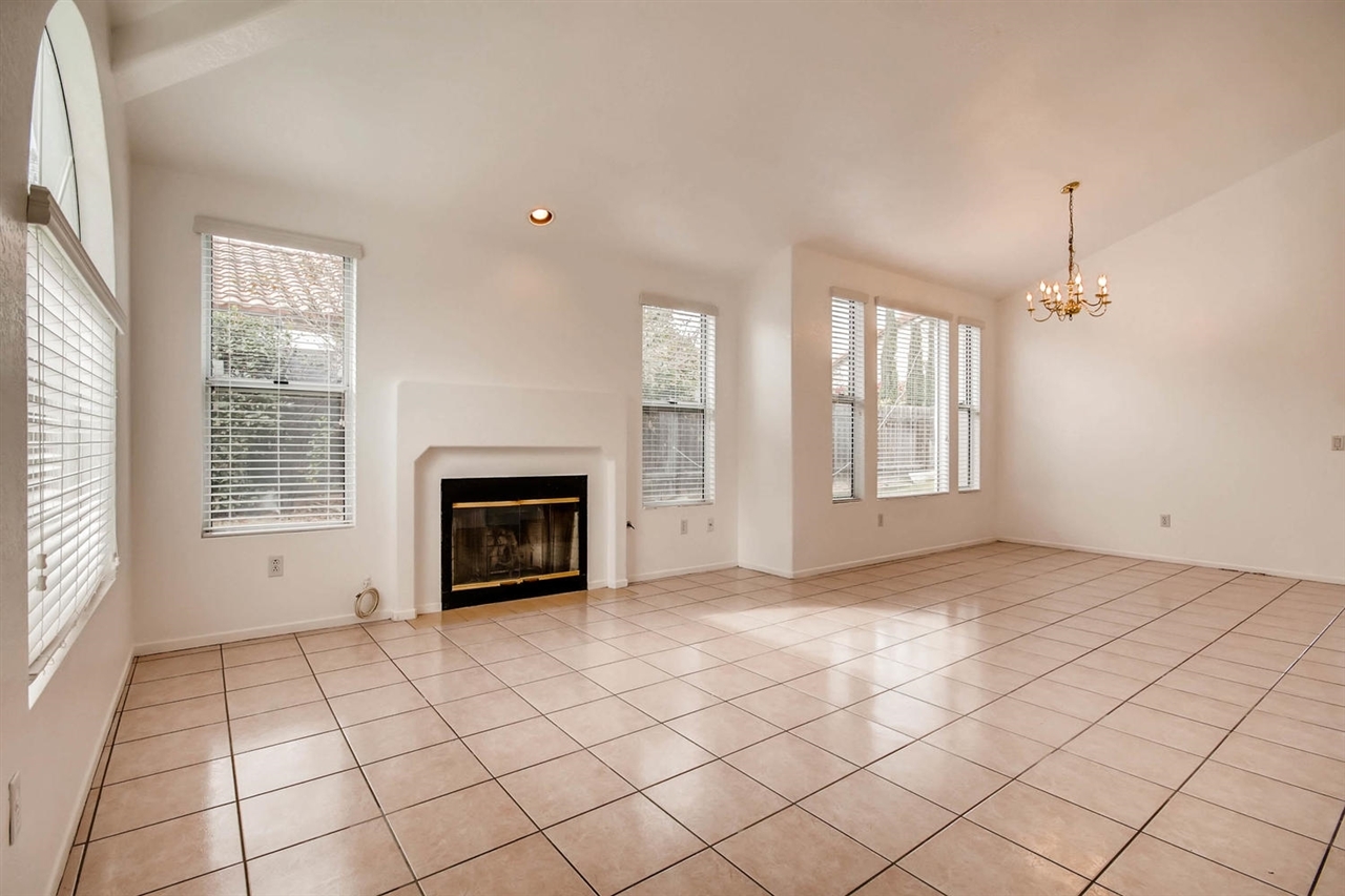 3670 La Mirada Drive San Marcos, CA 92078 - Photo 4 of 25