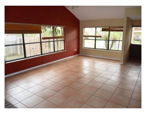 15038 Southwest 89th Ter Road Miami, FL 33196 - Photo 7 of 17