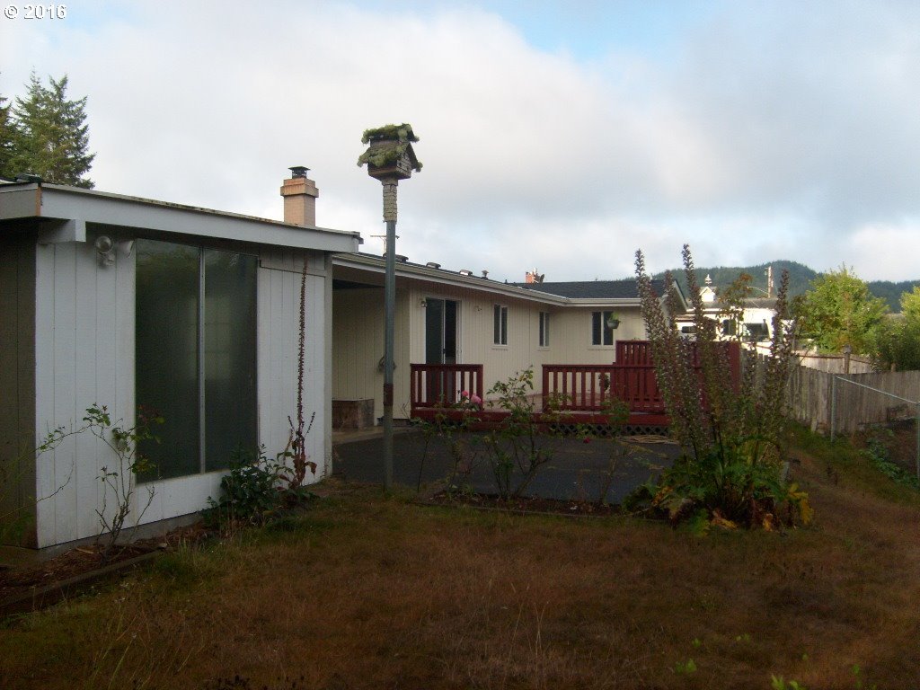 2560 Ridgeway Drive Reedsport, OR 97467 - Photo 2 of 25 Gallery Image 2