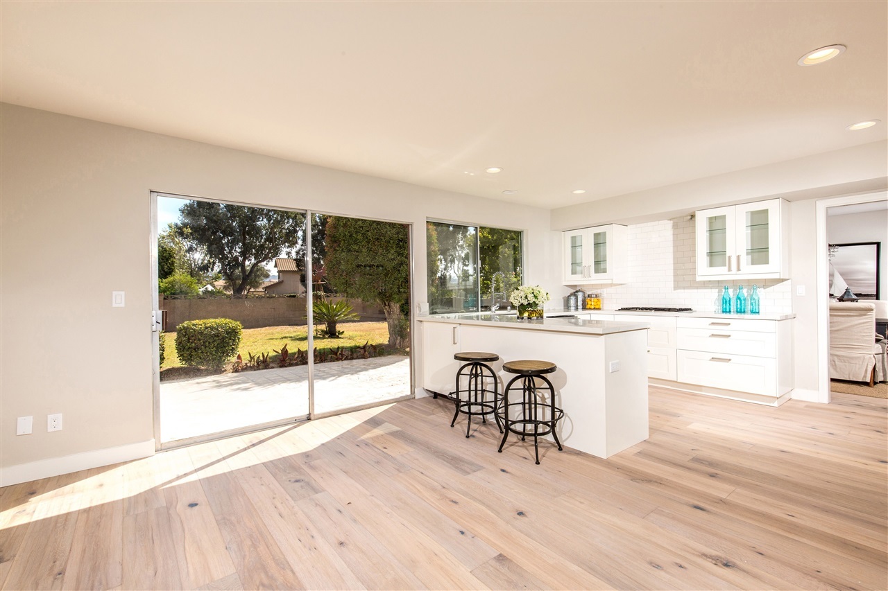 8393 Cliffridge Lane La Jolla, CA 92037 - Photo 12 of 25