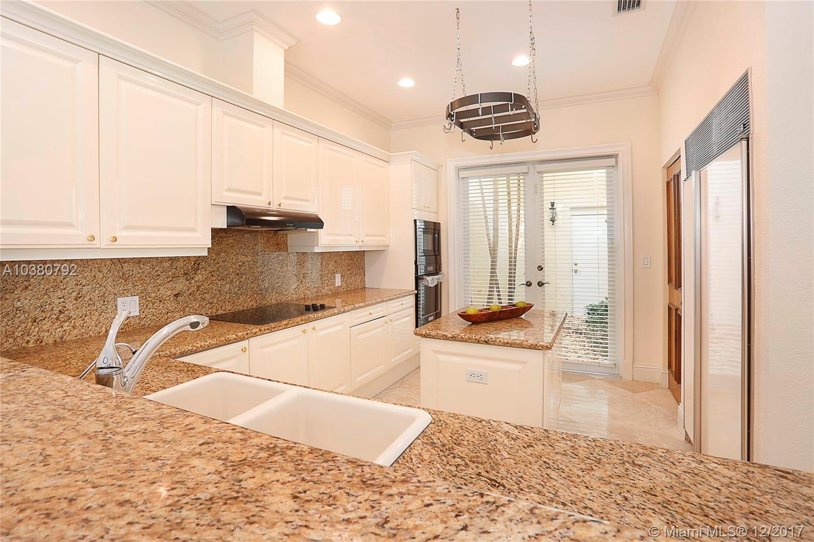 14 Turtle Walk Key Biscayne, FL 33149 - Photo 9 of 27