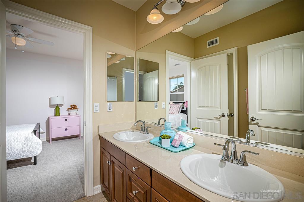 1011 Scarlet Way Encinitas, CA 92024 - Photo 20 of 25