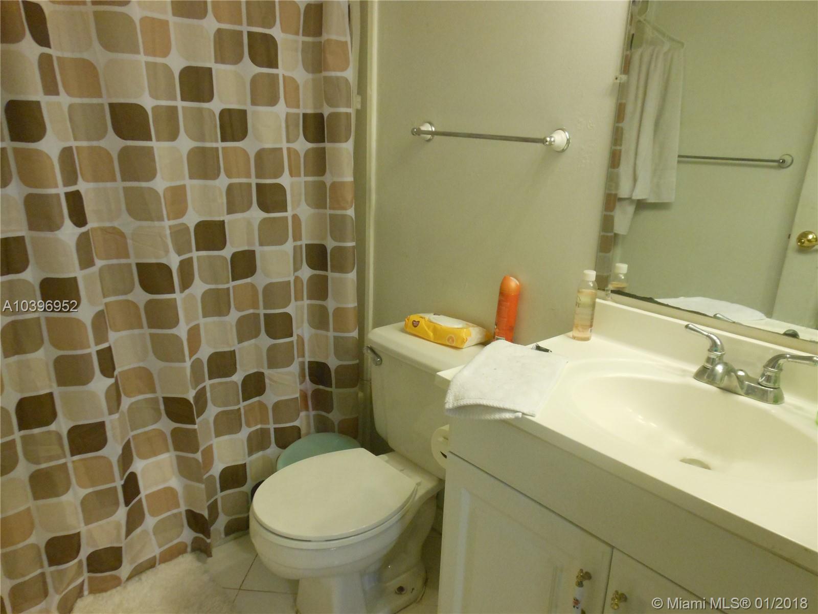 14605 Fitzpatrick Road Miami Lakes, FL 33014 - Photo 12 of 25 Gallery Image 12