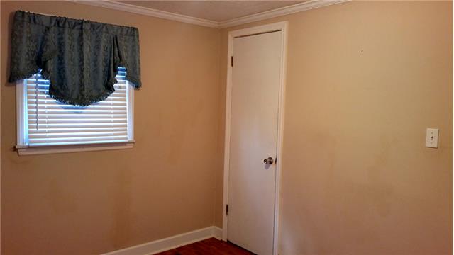 88 Slatton Road Flintville, TN 37335 - Photo 22 of 30 Guest bedroom 2 view of room and closet area.