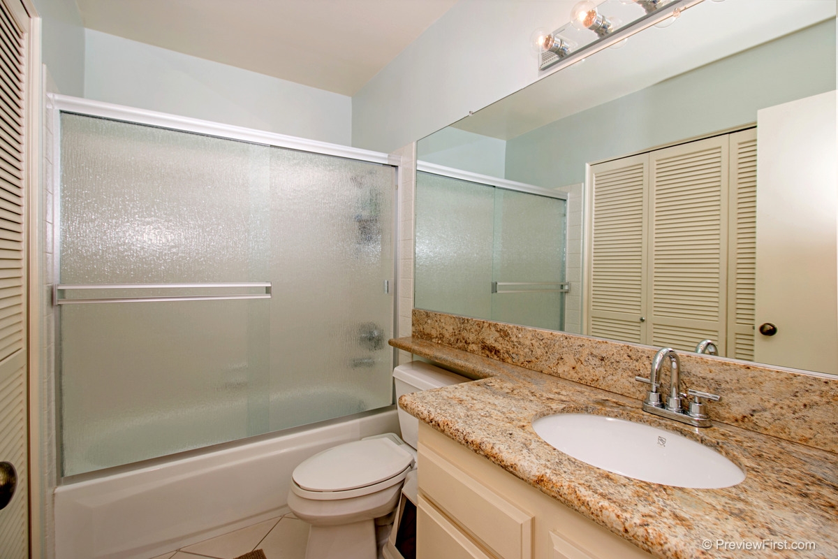 3121 Evening Way, Unit C La Jolla, CA 92037 - Photo 14 of 24
