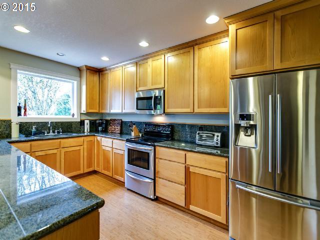 1255 Southwest Taylors Ferry Road Portland, OR 97219 - Photo 15 of 16 Gallery Image 15