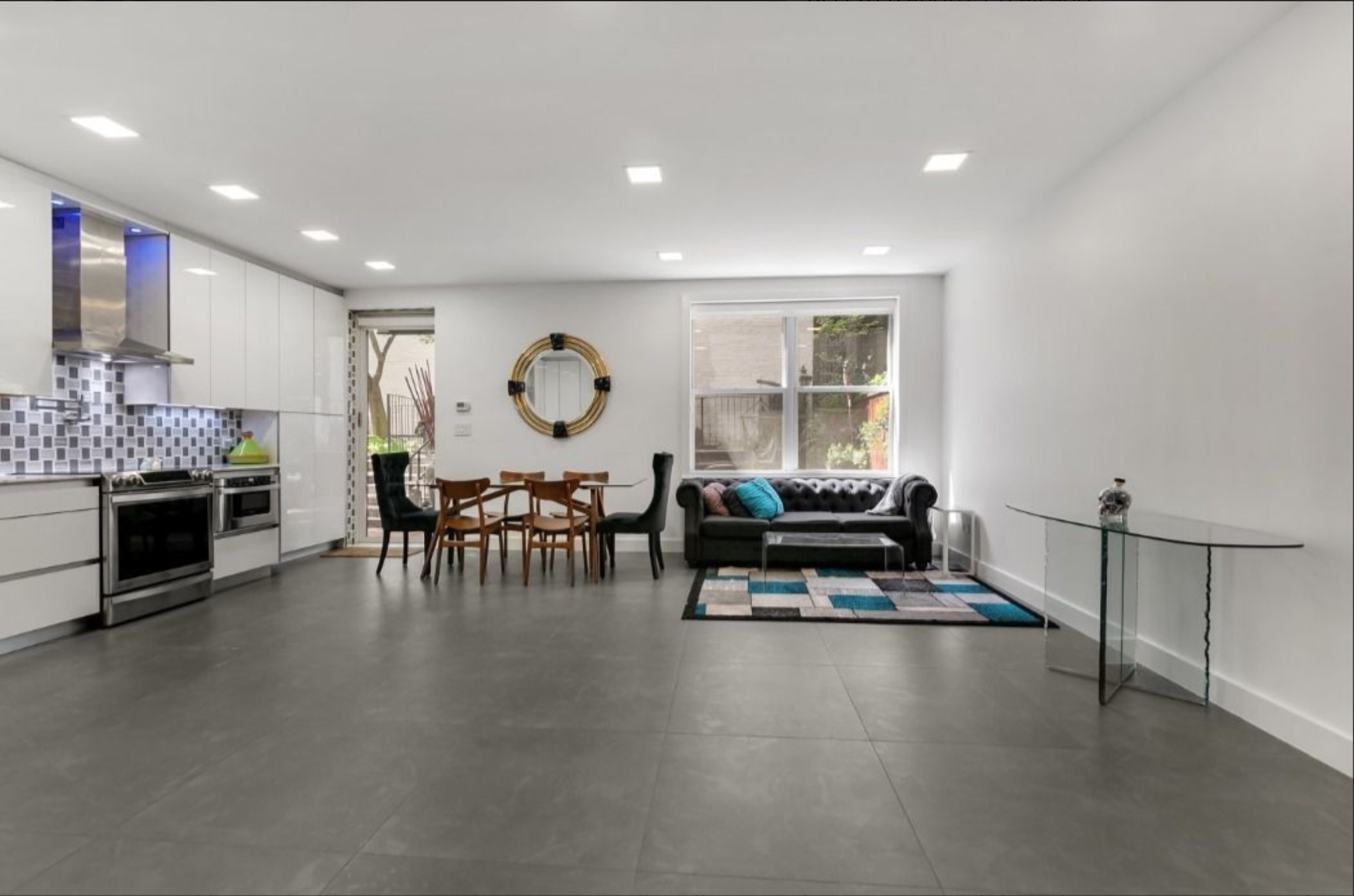 634 Washington Street, Unit GA Manhattan, NY 10014 - Photo 2 of 9