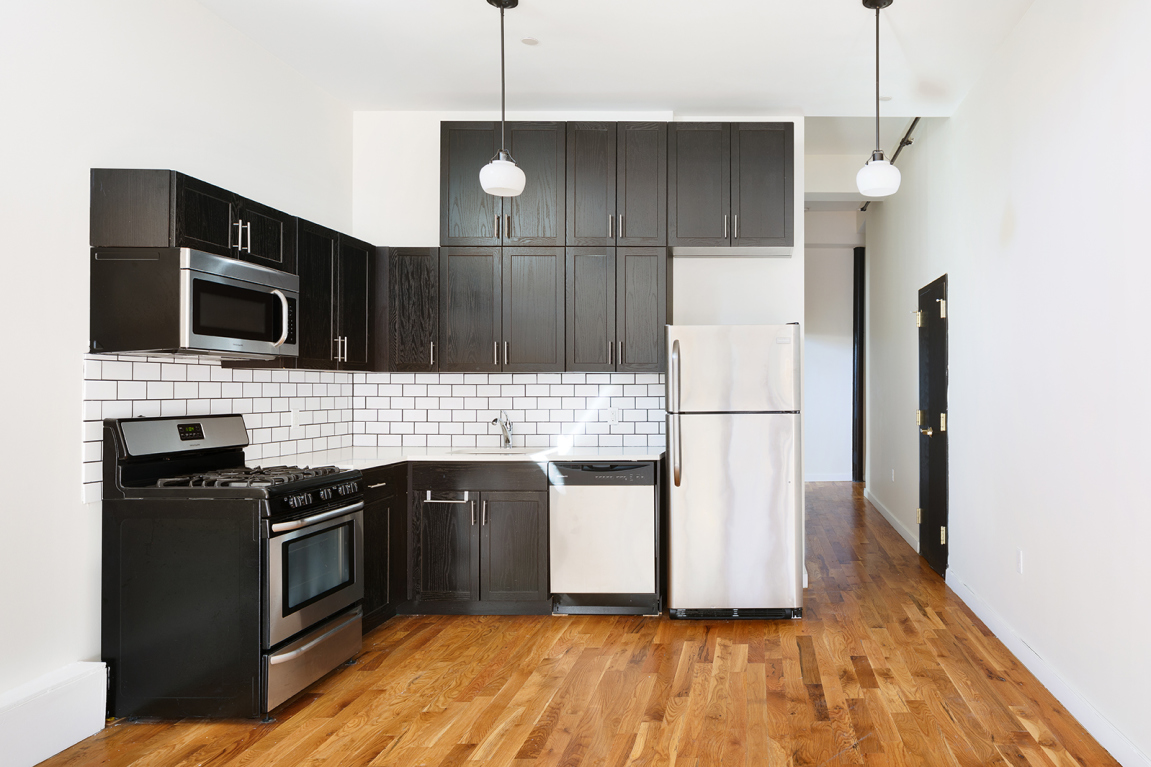 76 North 4th Street, Unit 324 Brooklyn, NY 11249 - Photo 3 of 13