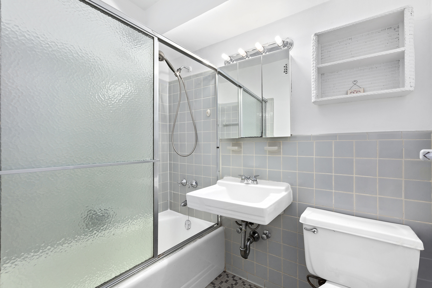 211 East 53rd Street, Unit 10A Manhattan, NY 10022 - Photo 5 of 6