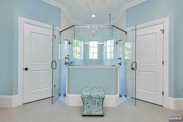 10 Weathervane Court Mahwah, NJ 07430 - Photo 16 of 25