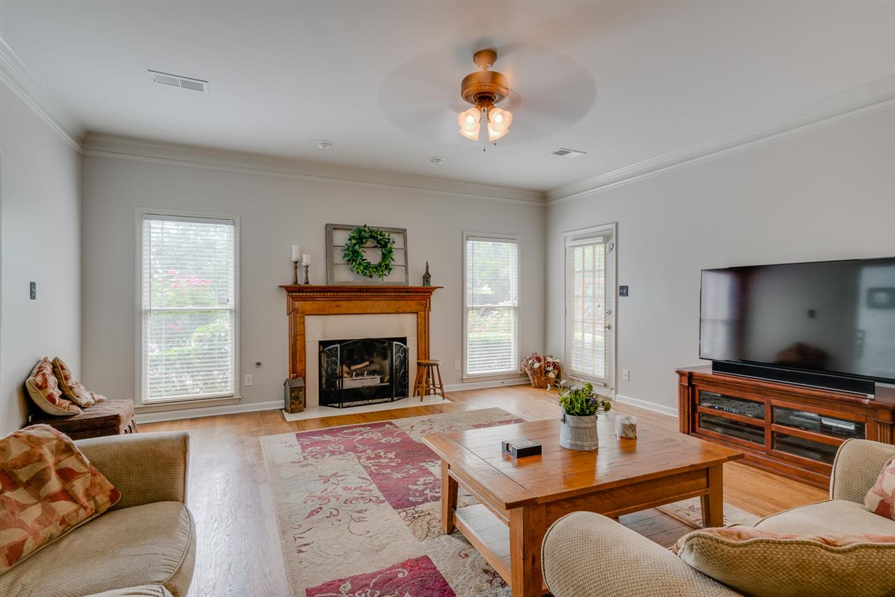 715 Coleherne Road Collierville, TN 38017 - Photo 5 of 25 Gallery Image 5
