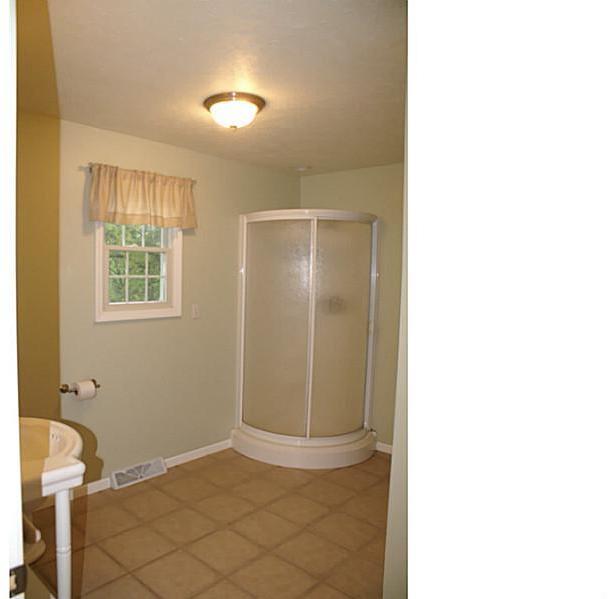 143 Keck Road Sarver, PA 16055 - Photo 14 of 24