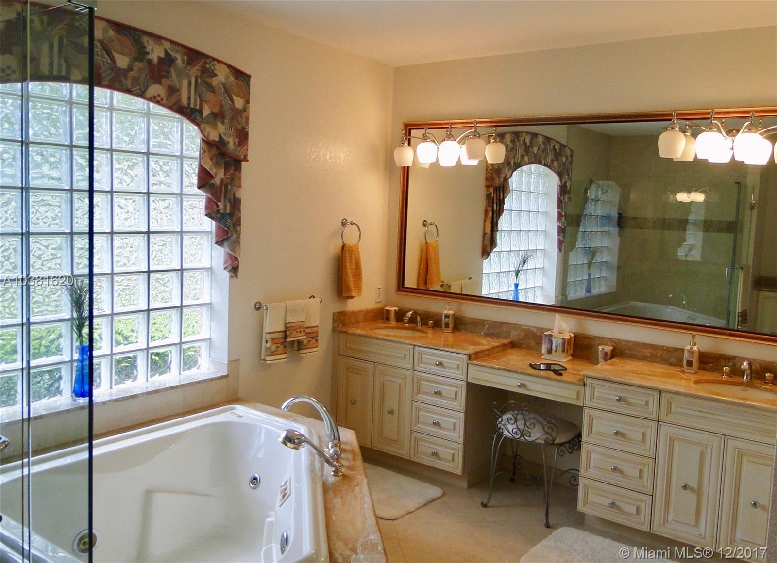 15900 Southwest 54th Place Southwest Ranches, FL 33331 - Photo 12 of 24 Gallery Image 12